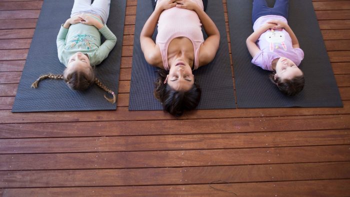 25 Little Children's Meditation Ideas to Make Parenting Easier